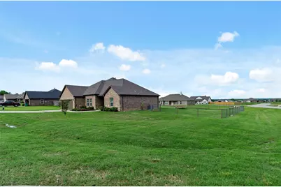 141 Walnut Street, Paradise, TX 76073 - Photo 5