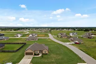 141 Walnut St, Paradise, TX 76073 - Photo 5