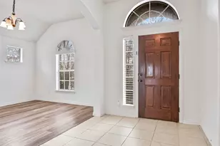 1345 Elkford Ln, Fort Worth, TX 76247 - Photo 5