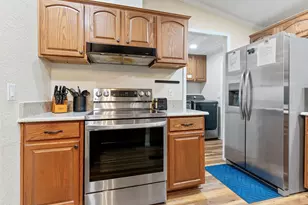 142 Ivy Ln, Mabank, TX 75156 - Photo 7