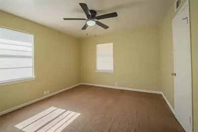 2608 N Hickory Street, Sherman, TX 75092 - Photo 11