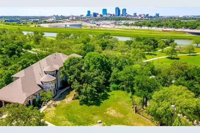 1001 Brae Court, Fort Worth, TX 76111 - Photo 5