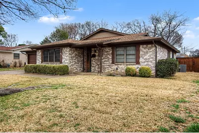 42 Page Street, Hurst, TX 76053 - Photo 3