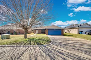 203 Shawnee Trail, Alvarado, TX 76009 - Photo 25