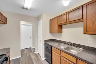 203 Shawnee Trail, Alvarado, TX 76009 - Photo 11