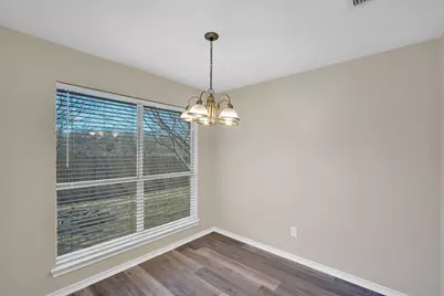 203 Shawnee Trail, Alvarado, TX 76009 - Photo 9