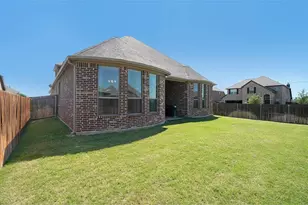 744 Shadow River Dr, Saginaw, TX 76179 - Photo 29