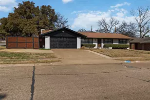 1422 Glenwick Ln, Irving, TX 75060 - Photo 3