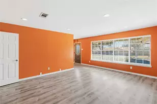 1422 Glenwick Ln, Irving, TX 75060 - Photo 9