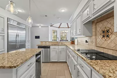 10112 Candlebrook Drive, Dallas, TX 75243 - Photo 9