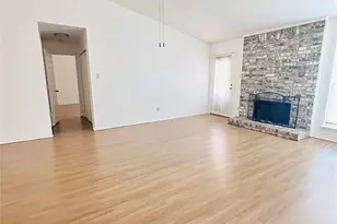 2128 Cay Ct, Irving, TX 75060 - Photo 3