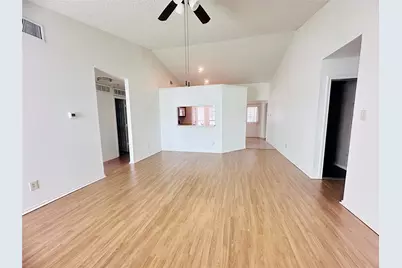 2128 Cay Court, Irving, TX 75060 - Photo 5