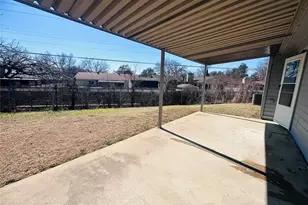 2128 Cay Ct, Irving, TX 75060 - Photo 19