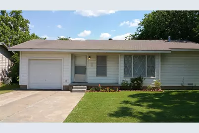 527 Euclid Street, Cleburne, TX 76033 - Photo 1