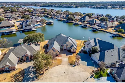 1103 Mallard Way, Granbury, TX 76048 - Photo 1