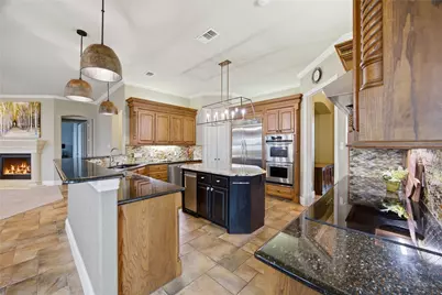 110 Eagle Point Drive, Waxahachie, TX 75165 - Photo 13