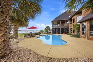 110 Eagle Point Dr, Waxahachie, TX 75165 - Photo 1