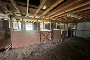 12869 FM1385, Pilot Point, TX 76258 - Photo 15