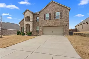 3725 Ranchers Rdg, Krum, TX 76249 - Photo 3
