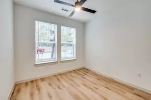 512 N Ewing Ave, Dallas, TX 75203 - Photo 13