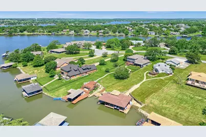 114 E Seminole Drive, Lake Kiowa, TX 76240 - Photo 39