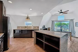 114 E Seminole Dr, Lake Kiowa, TX 76240 - Photo 11