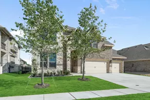 305 Bowrider Ln, Granbury, TX 76049 - Photo 3