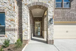 305 Bowrider Ln, Granbury, TX 76049 - Photo 3