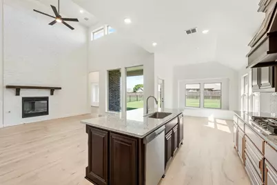 305 Bowrider Lane, Granbury, TX 76049 - Photo 15