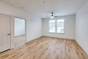 512 N Ewing Ave, Dallas, TX 75203 - Photo 9