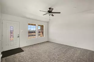 1307 Lynnwood Dr, Cleburne, TX 76033 - Photo 7