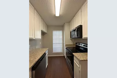 7425 Kingswood Drive, Fort Worth, TX 76133 - Photo 5