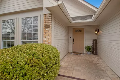 2109 Mayfield Circle, Corinth, TX 76208 - Photo 3