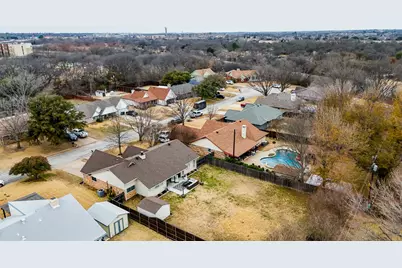 2109 Mayfield Circle, Corinth, TX 76208 - Photo 35