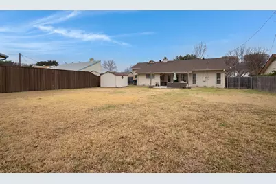 2109 Mayfield Circle, Corinth, TX 76208 - Photo 33