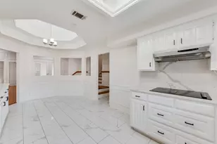 6621 Townlake Cir, Arlington, TX 76016 - Photo 13