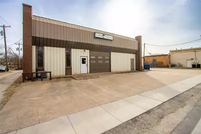 111 E Liberty Street, Pilot Point, TX 76258 - Photo 3