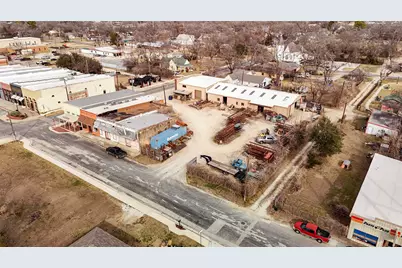 111 E Liberty Street, Pilot Point, TX 76258 - Photo 29