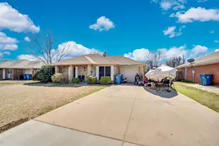 114 Janis St, Alvarado, TX 76009 - Photo 25
