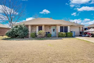 114 Janis St, Alvarado, TX 76009 - Photo 1