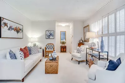 4203 Avondale Avenue #202, Dallas, TX 75219 - Photo 1