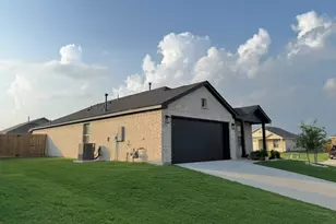 1650 Woodbrook Ln, Hutchins, TX 75141 - Photo 5