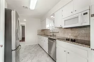 6908 Wake Forrest Dr, Dallas, TX 75214 - Photo 11