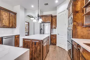 10009 Allen Mill Ct, Fort Worth, TX 76135 - Photo 11