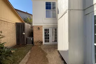 2962 Antares Cir, Garland, TX 75044 - Photo 5