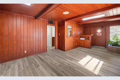 202 N Avenue G, Clifton, TX 76634 - Photo 7