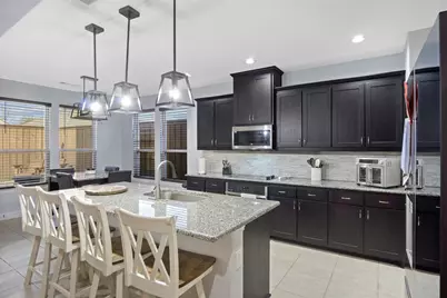 211 Debbie Way, Red Oak, TX 75154 - Photo 11