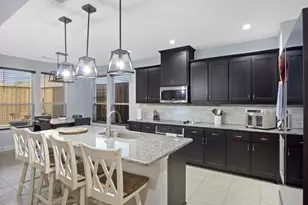 211 Debbie Way, Red Oak, TX 75154 - Photo 11