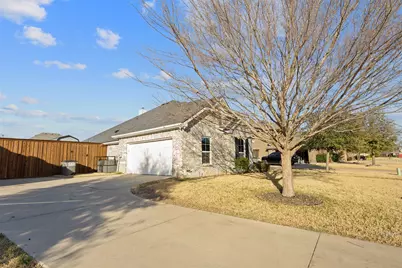 211 Debbie Way, Red Oak, TX 75154 - Photo 5