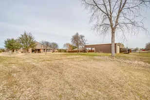 132 Creekwood Ranch Rd, Azle, TX 76020 - Photo 35